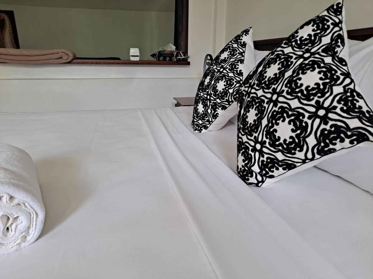 The Beach Boutique Resort Ban Pak Nam Pran Ngoại thất bức ảnh